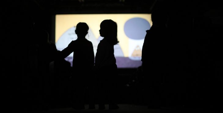 5128_4_Planes-con-peques-en-Madrid-teatro-infantil-y-familiar-mi_primer_festival_de_cine_mama-tiene-un-plan (3).jpg